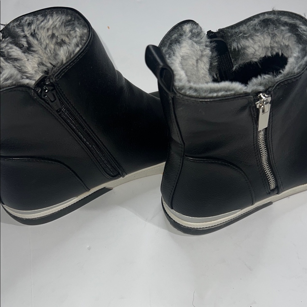 A New a Day Black Boots Womens size 9 - Picture 3 of 10